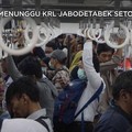 Menunggu KRL Jabodetabek Setop Operasi