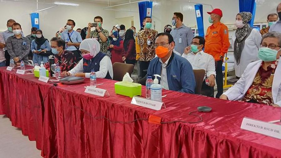 CT Corp bersama Bank Mega membantu renovasi Rumah Sakit Khusus Infeksi (RSKI) Unair Surabaya. (detikcom/Esti Widiyana)
