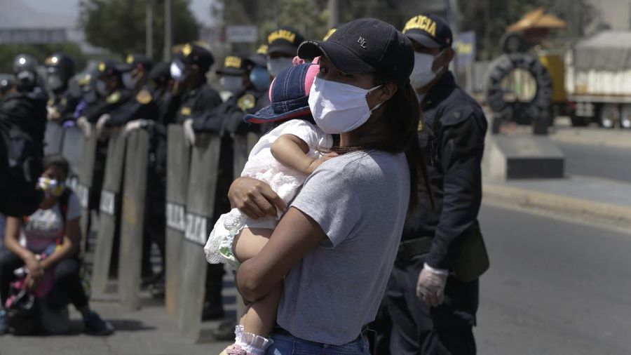 Demo Buruh di Peru di tengah Covid-19 (AP/Martin Mejia)