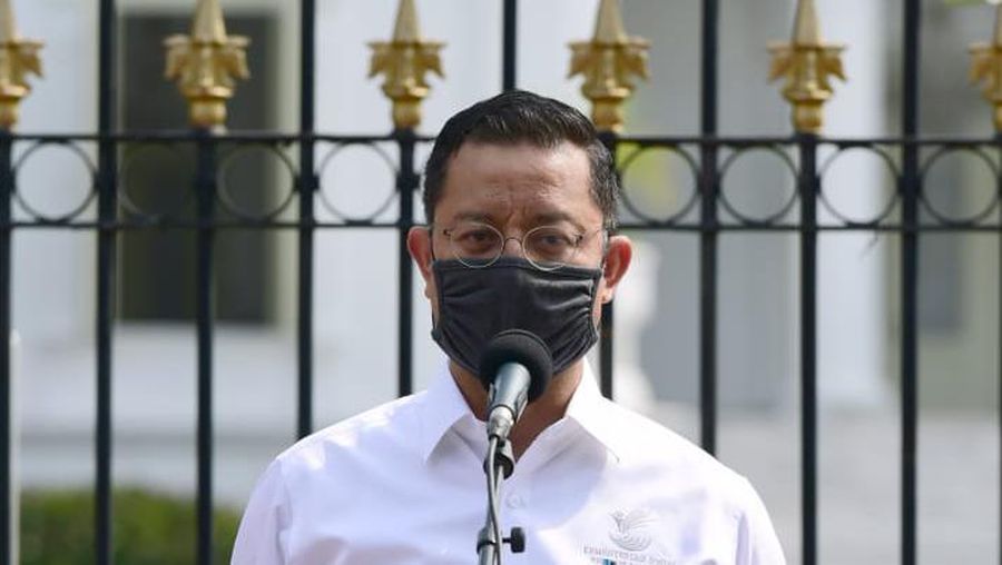 Menteri Sosial Juliari Peter Batubara saat melepas penyaluran bantuan paket sembako Presiden (Biro Pers Sekretariat Presiden/Muchlis Jr)
