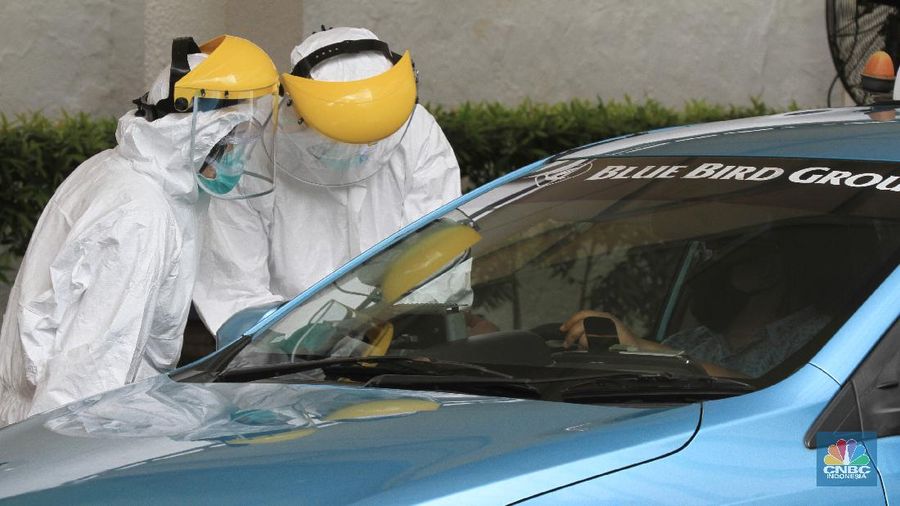 Kementerian Perhubungan Menggelar Rapid Test Drive Thru. (CNBC Indonesia/Tri Susilo)