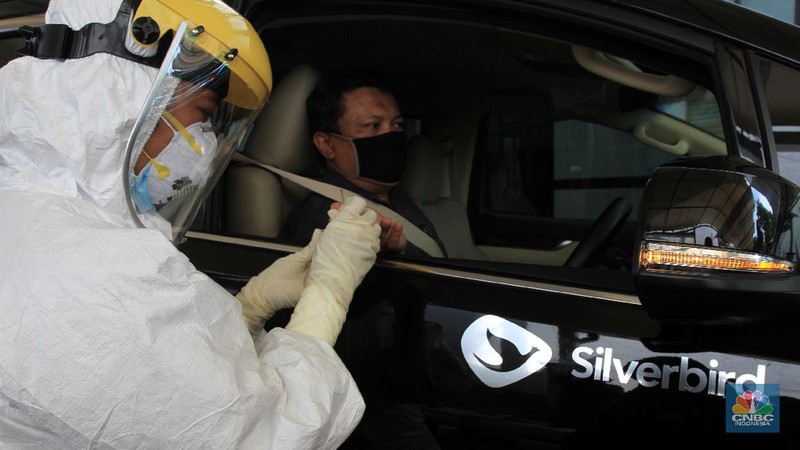 Kementerian Perhubungan Menggelar Rapid Test Drive Thru. (CNBC Indonesia/Tri Susilo)