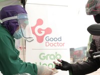 Grab-Emtek Beking Omni, Waspada buat Siloam-Hermina dkk nih!
