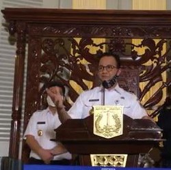 Ultimatum Anies ke Warga DKI: Berkerumun, Diangkut ke GOR!