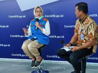 Takut Corona, Ada Pemotor Tak Lupa Masker Tapi Lupa Helm