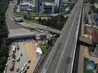 Imbas Larangan Mudik, Jumlah Kendaraan Lewat Tol Terjun Bebas