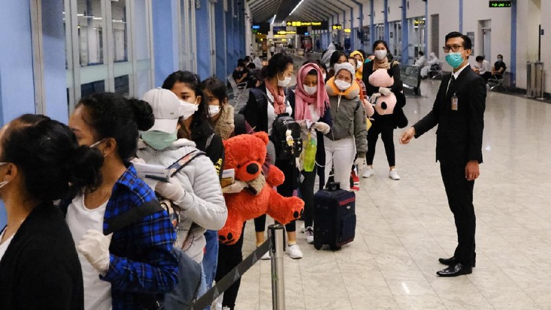 KBRI Colombo Repatriasi 335 Pekerja Migran Indonesia ke Denpasar dengan Garuda Indonesia. Dok: KBRI