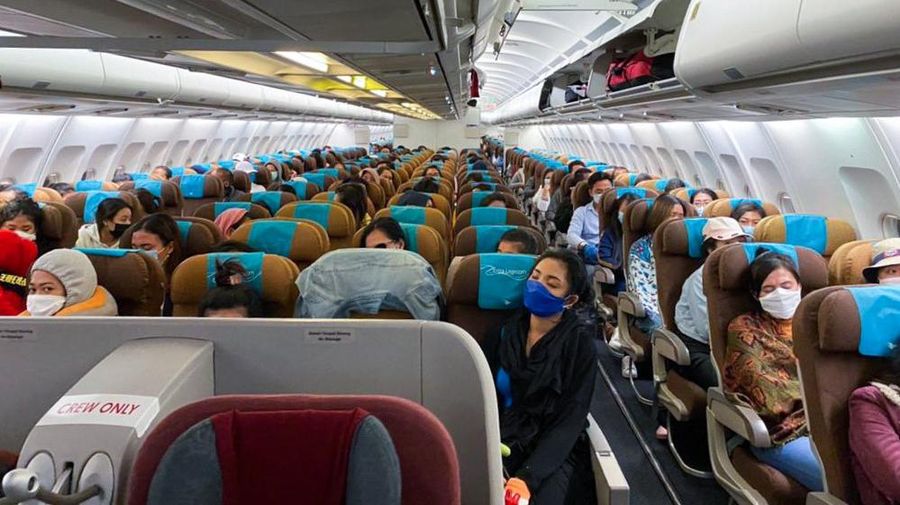 KBRI Colombo Repatriasi 335 Pekerja Migran Indonesia ke Denpasar dengan Garuda Indonesia. Dok: KBRI