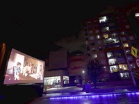 Film Keliling, Halau Kebosanan Warga Kolombia Saat Lockdown