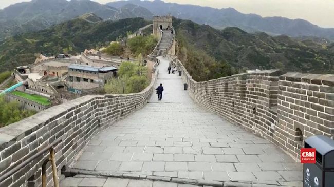 VIDEO: Usai Lockdown, Tembok Besar China Dipadati Warga Lokal - CNN Indonesia