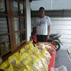Penderita Stroke di Gang Sempit yang Berbagi Kala Corona