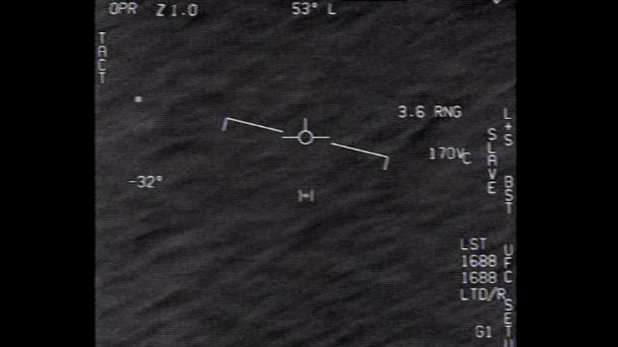 Departemen Pertahanan Amerika Serikat (AS) atau Pentagon resmi merilis tiga video singkat yang disebut menunjukkan 'fenomena di udara tak teridentifikasi' atau biasa juga disebut objek terbang tak teridentifikasi (UFO). (Dok. Department of Defense)