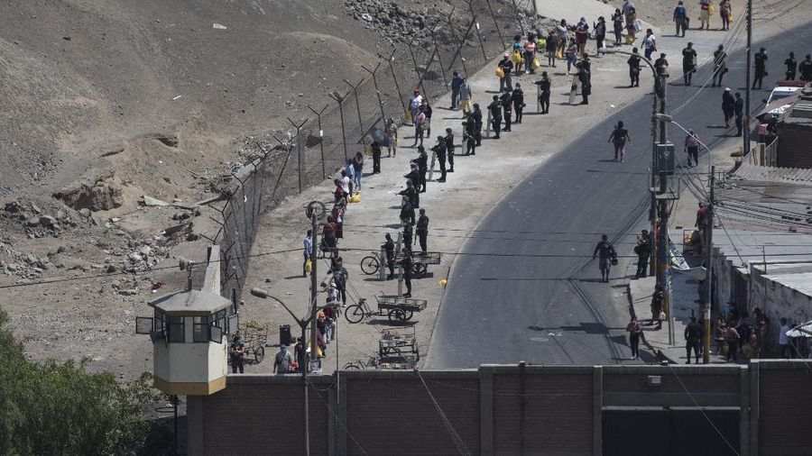 Para tahanan di penjara Lurigancho di Lima, Peru. AP/Rodrigo Abd