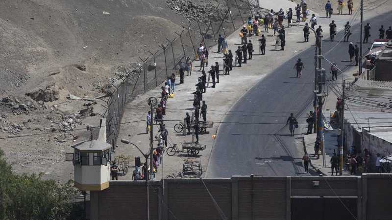 Para tahanan di penjara Lurigancho di Lima, Peru. AP/Rodrigo Abd