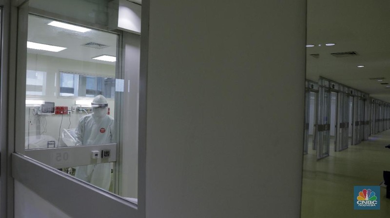 Perlengkapan medis ICU dan HCU untuk penanggulangan Covid-19 di RSUPN Dr. Cipto Mangunkusumo, Jakarta. (CNBC Indonesia/Muhammad Sabki)