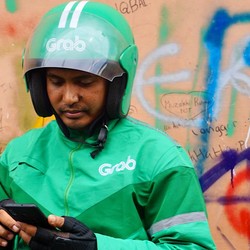 Grab-BuzzFeed Ditinggalkan Investor, SPAC Mengecewakan?