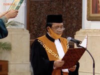 Jokowi Lantik Ketua MA Muhammad Syarifuddin