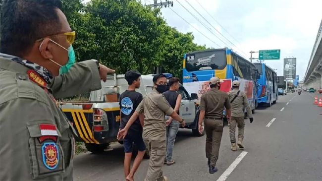 Tak Bermasker, 33 Warga Palembang Disanksi Isolasi 24 Jam