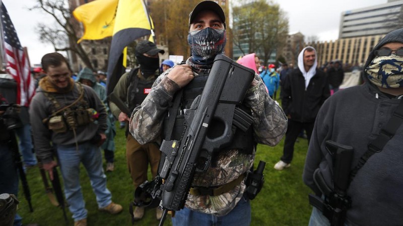 Aksi Anti-lockdown di AS, Demonstran Bawa Senapan. AP/Matthew Dae Smith
