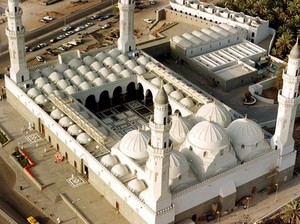9 Masjid Tertua di Dunia, Ada di Arab hingga India