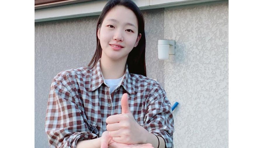 Halo, saya Aktor Ji-wook. Dia terpilih sebagai aktor yang kuat oleh Kang Han dan berpartisipasi dalam estafet yang bermakna.

Bahkan selama hari-hari yang sulit di Corona 19, kami dapat menjalani kehidupan sehari-hari dengan tenang berkat para staf medis yang membantu kami mengatasi krisis lebih daripada orang lain. Terima kasih dan hormat yang tulus.
Saya berharap Anda semua staf medis terbaik setiap hari dengan kegembiraan karena aman, sehat, dan tertawa sejenak.
Kami harap Anda semua memiliki hari yang sehat, dan silakan berpartisipasi dalam Tantangan berkat #####################################################

Berkat perawatan medis, # karena kampanye, pelari berikutnya adalah semua orang yang membaca artikel ini. Tolong jaga agar tetap hangat :)