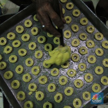 Intip Geliat Industri Kue Kering Jakarta Saat Dihantam Corona