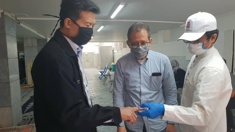 Test darah WNI di Tehran (KBRI Tehran)