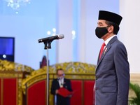 Bu Sri Mulyani, Pak Jokowi Titip Pesan Penting Nih