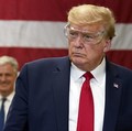 Trump Diam-diam Telepon Bos Facebook, Ada Apa?