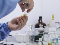 Kabar Terbaru! Peneliti Unair Temukan Obat Sembuhkan COVID-19