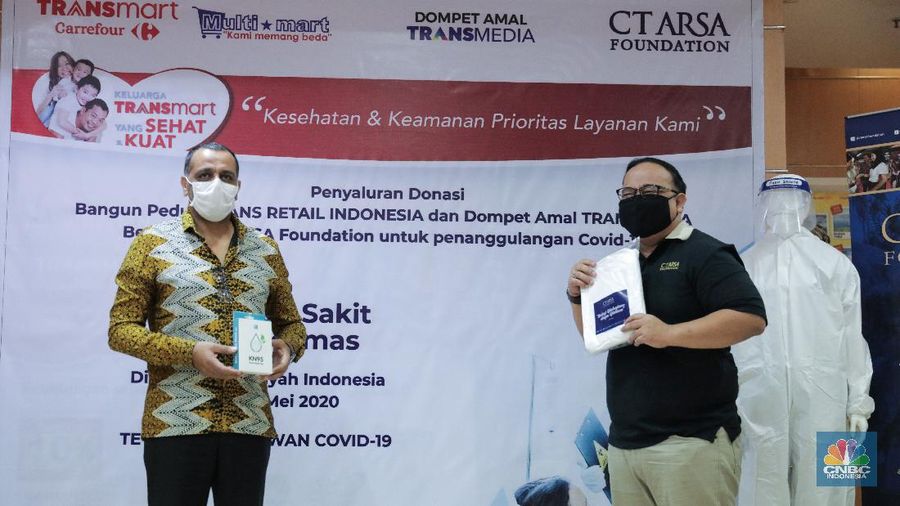 Melalui CT ARSA, Trans Retail dan Dompet Amal TRANSMEDIA Sumbang Donasi APD. (CNBC Indonesia/Andrean Kristianto)