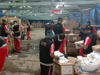 Lewat CT Arsa, Trans Retail & Transmedia Donasi 40.390 APD