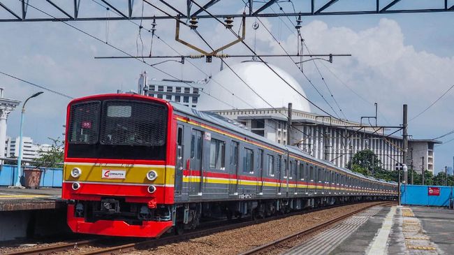 Antrian Panjang, KCI Tambah 2 KRL Saat Lebaran