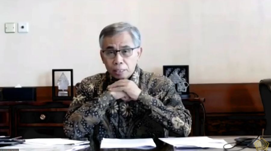 Ketua Dewan Komisioner OJK Wimboh Santoso dalam konferensi pers Komite Stabilitas Sistem Keuangan (KSSK). (Youtube Kemenkeu RI)