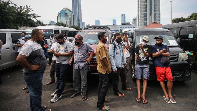 Travel Gelap Manfaatkan Jalur Tikus dan Naikkan Tarif Mudik