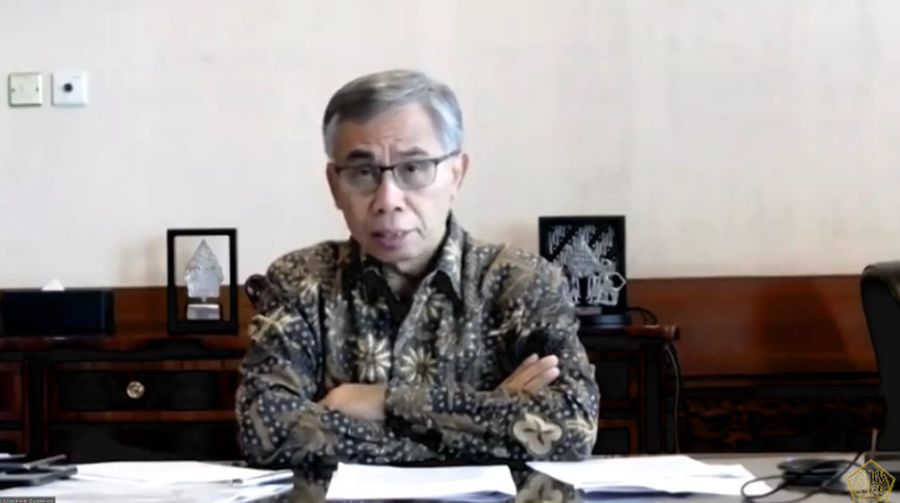 Ketua Dewan Komisioner OJK Wimboh Santoso dalam konferensi pers Komite Stabilitas Sistem Keuangan (KSSK). (Youtube Kemenkeu RI)