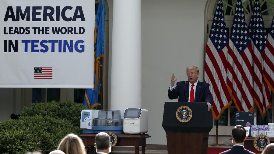 Presiden Donald Trump konferensi pers COVID-19. AP/Alex Brandon