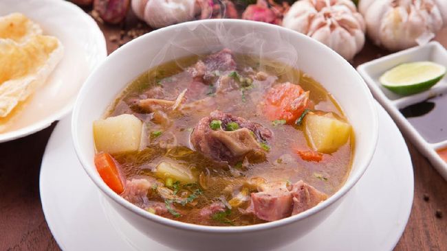 Resep Lebaran: Sop Buntut Gurih Minimalis