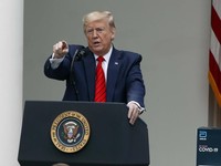 Panas Lagi! Trump Bakal 'Blokir' Raksasa Semikonduktor China