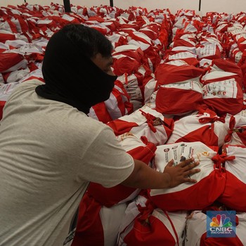 Melihat Jejak Korupsi Mensos Juliari di Bansos Covid-19