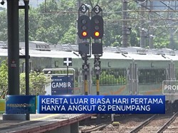 Baru Hari Pertama, Kereta Luar Biasa Angkut 62 Penumpang
