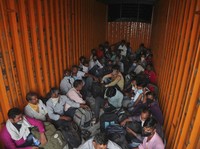 Seribu Cara Pekerja Migran India Pulang Kampung saat Lockdown