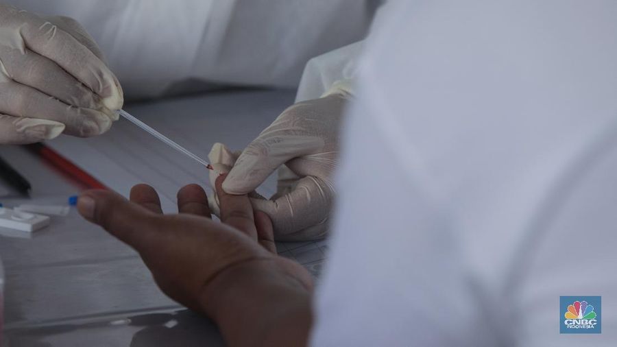 Rapid Test  Covid-19 (CNBC Indonesia/ Andrean Kristianto)