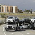 Tesla Luncurkan Software Terbaru 'Mobil Nyupir Sendiri'