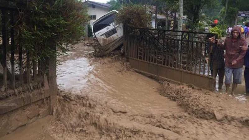 Banjir bandang di Aceh (Istimewa)
