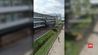 VIDEO: Pekerja Migran Singapura Tetap di Asrama hingga 1 Juni