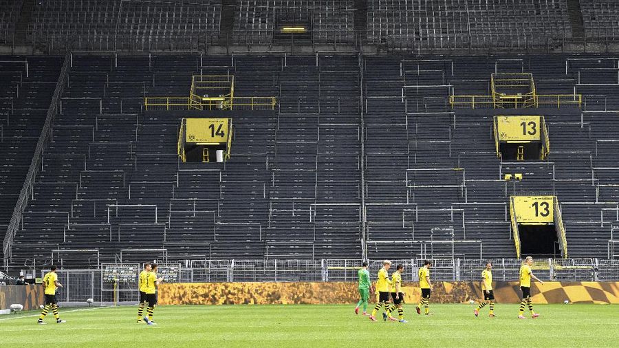 Liga Jerman digelar dengan aturan social distancing (AP/Martin Meissner)