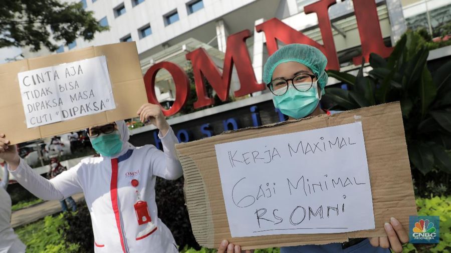 Demo Karyawan Rumah Sakit OMNI, Alam Sutera. Indonesia/ Andrean Kristianto)