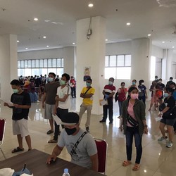 Karantina Wisma Atlet Kacau! Penghuni Tak Makan & Berjubel
