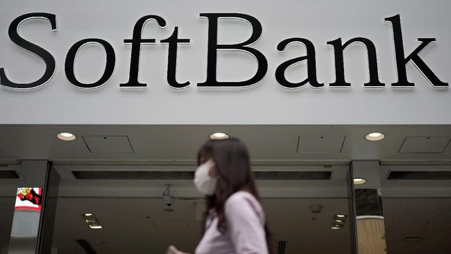 “SoftBank Vision Fund Investor Reports Losses of .3 Trillion Yen | CNBC Indonesia Market News”